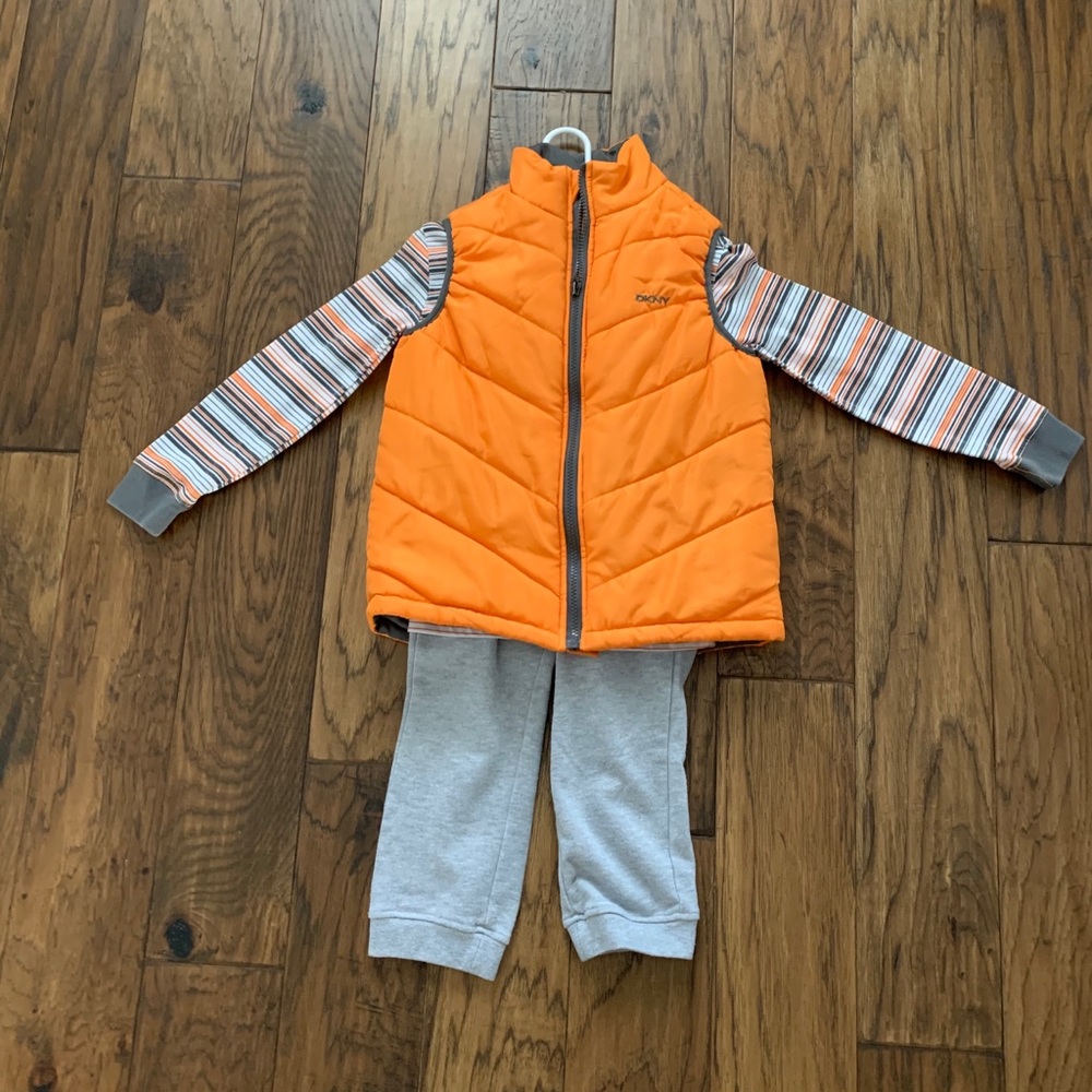 DKNY 3 piece set for 6 yo